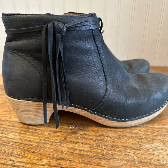 Dansko Markie nubuck black suede clog boot bootie sz 40 (US 9.5-10) shoe - Picture 3 of 8